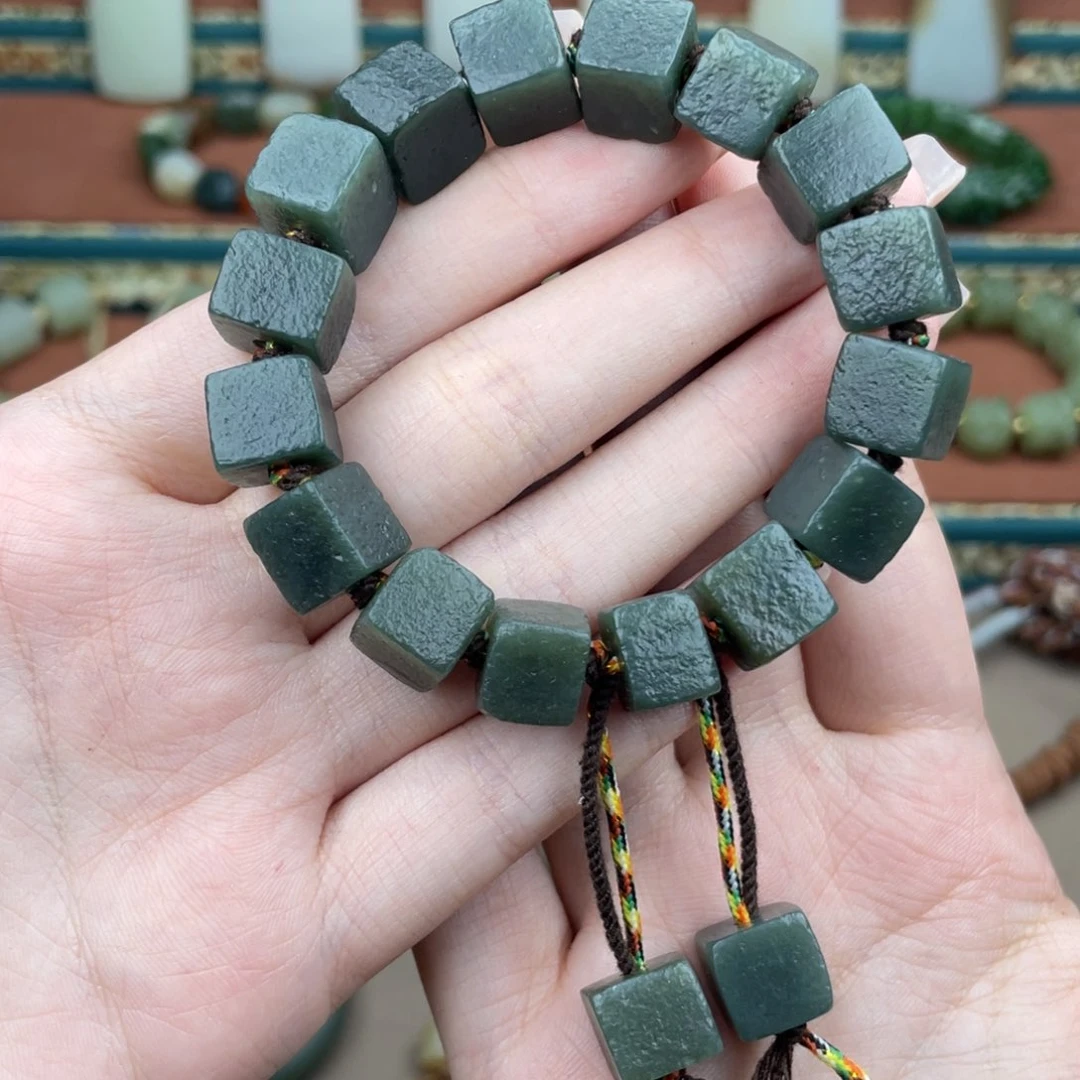 佑****手链未镶嵌和田玉