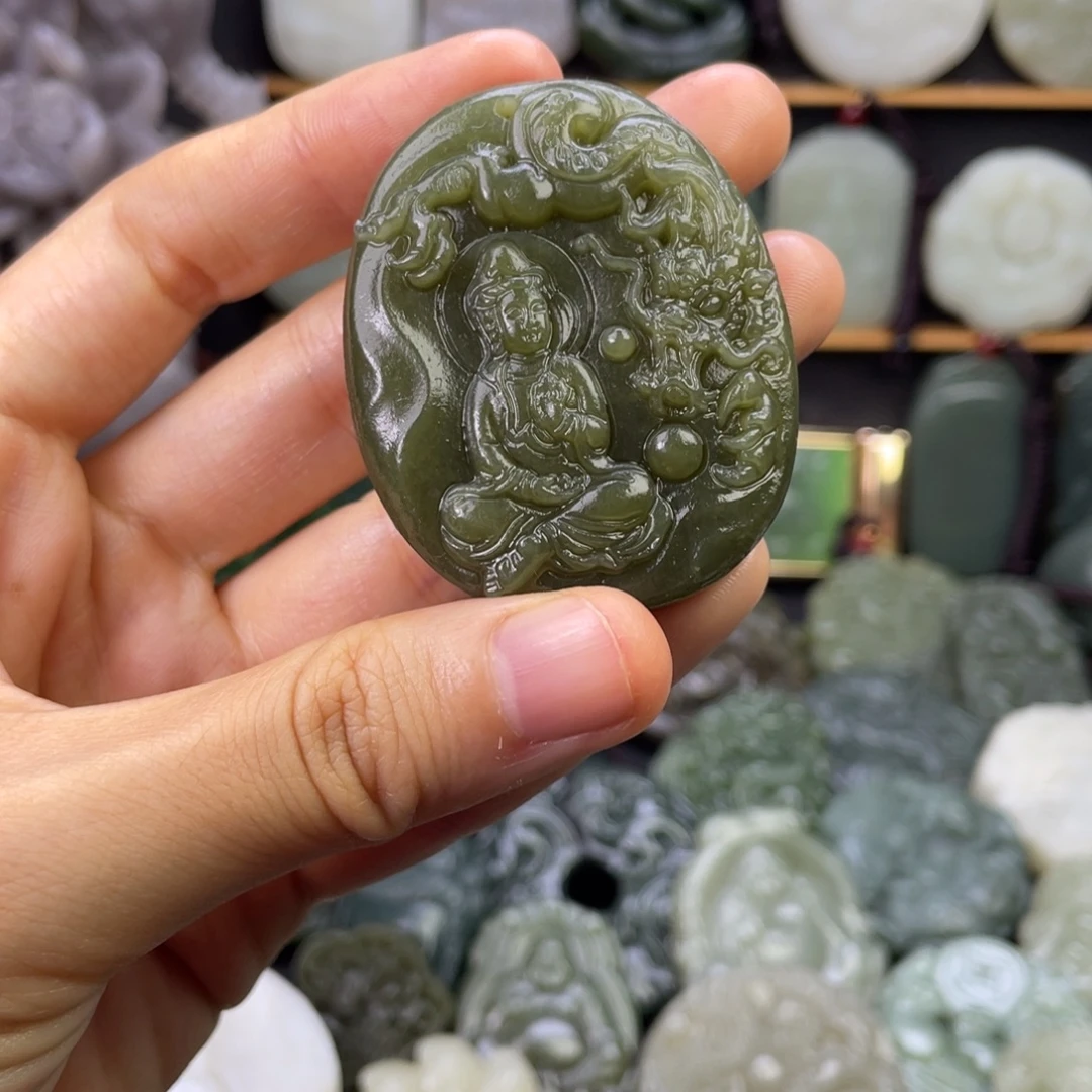 和田玉未镶嵌颈饰