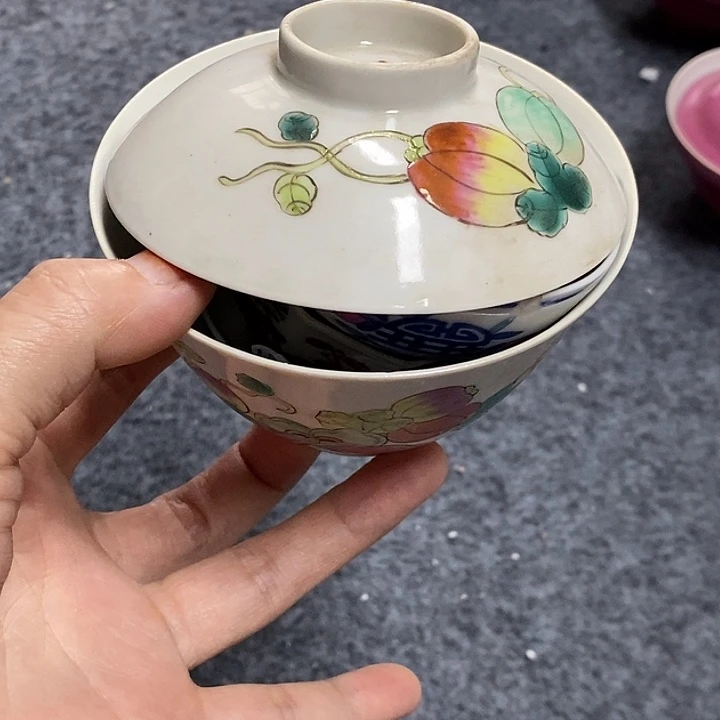 御***斋粉彩杯子，粉彩杯子
