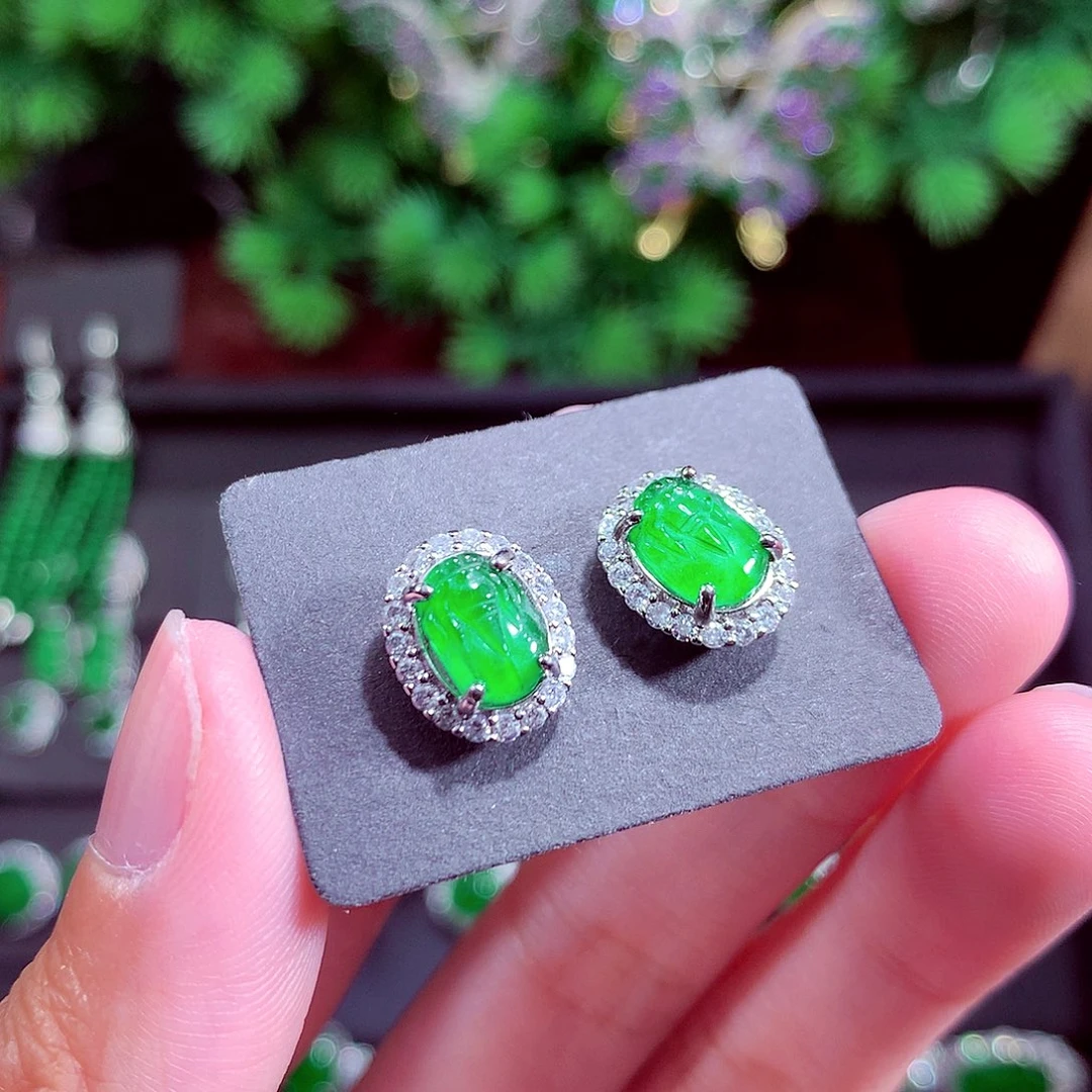 颈饰未镶嵌翡翠天然