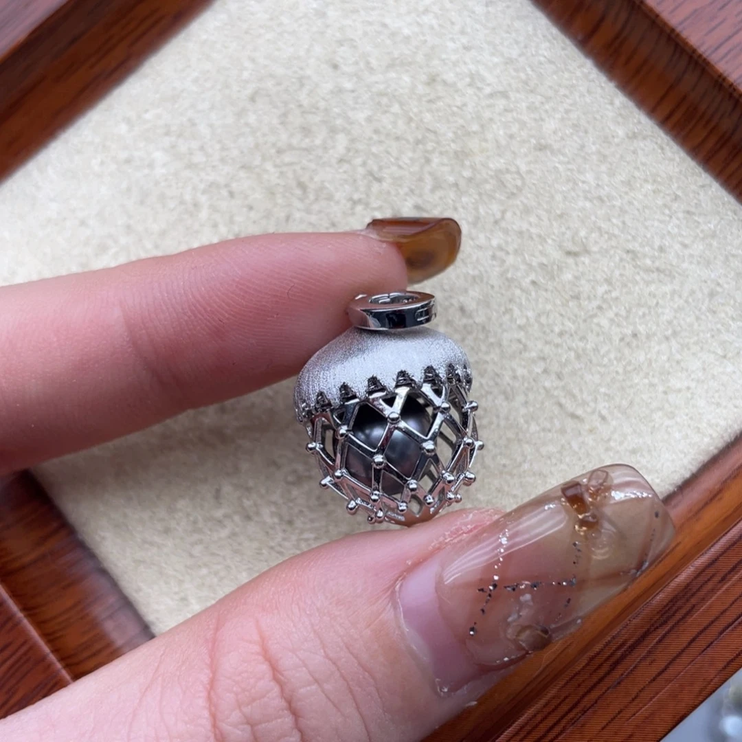 颈饰海水珍珠银S925镶嵌A41