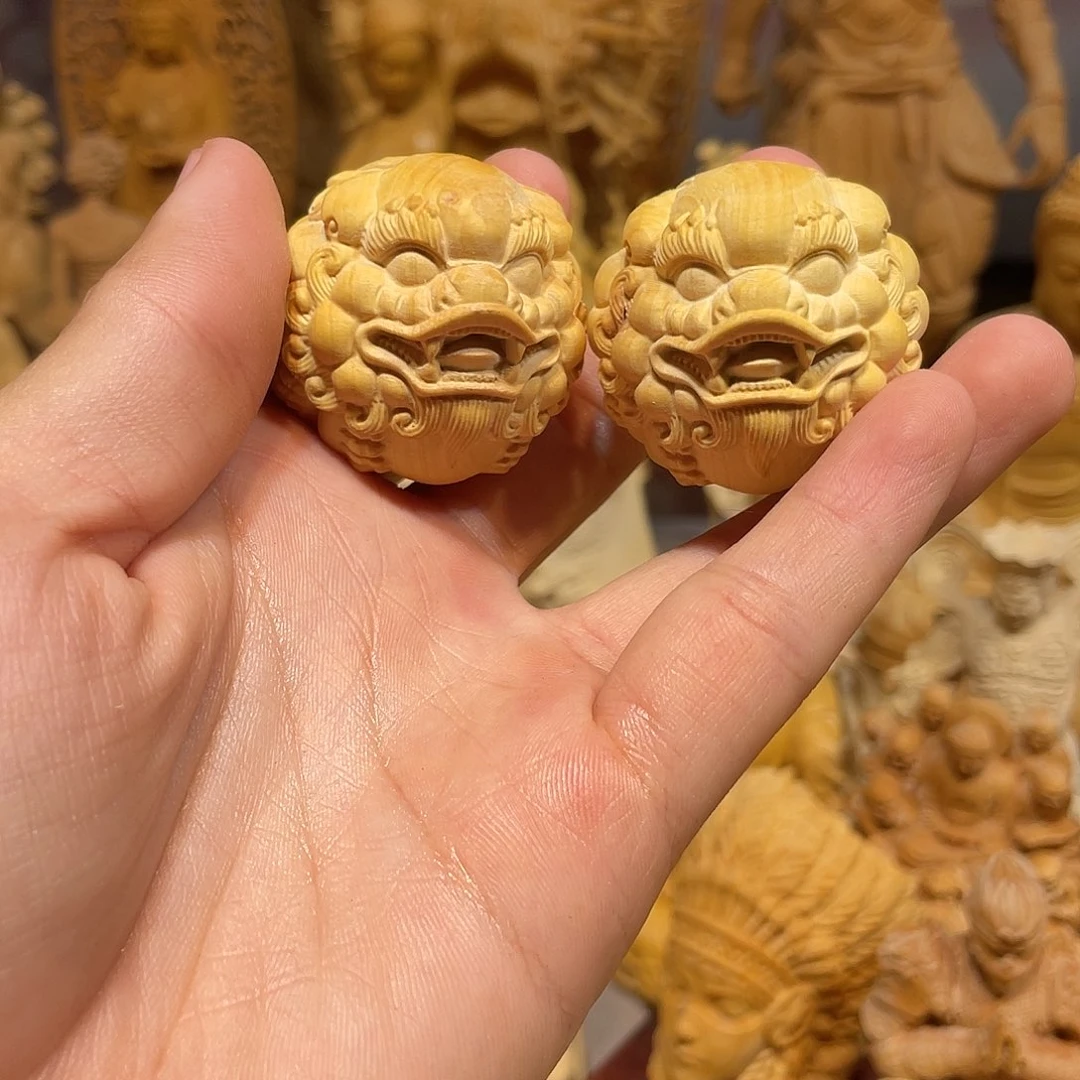 黄杨木瑕疵貔貅手球一对