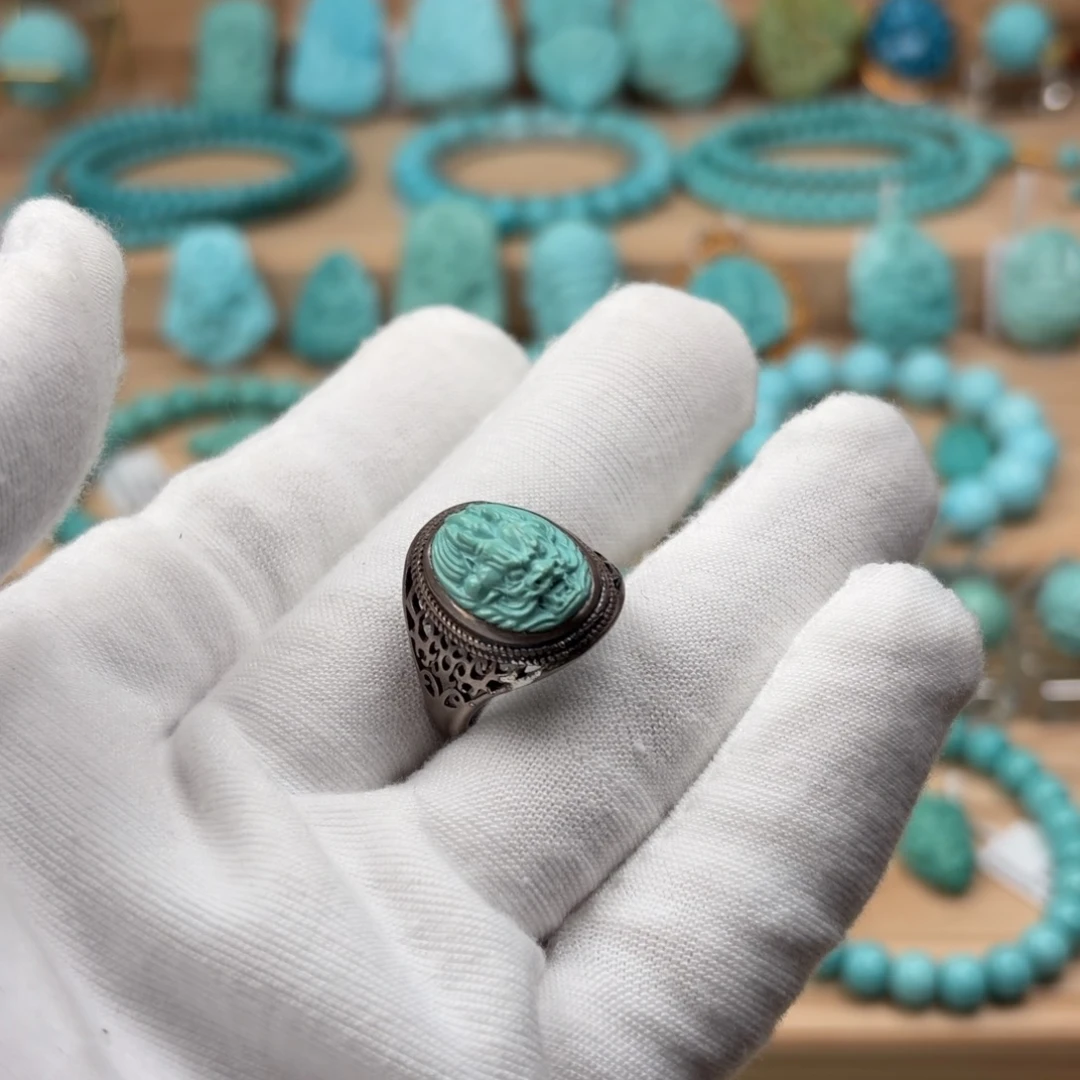 绿松石未镶嵌珠宝奇石