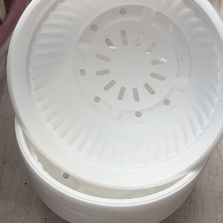 24公分白色聚宝盆7个