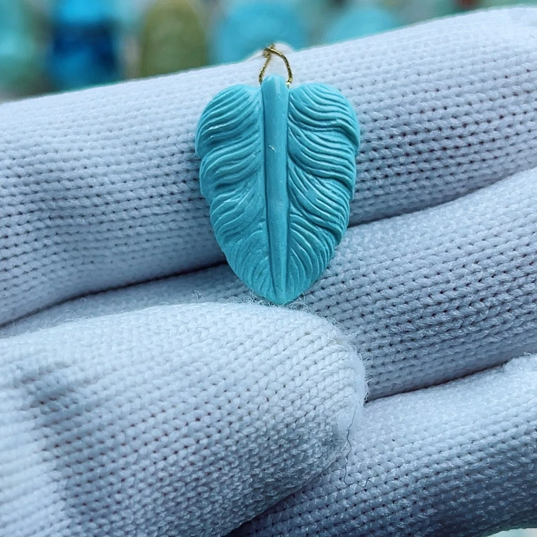 绿松石未镶嵌珠宝奇石