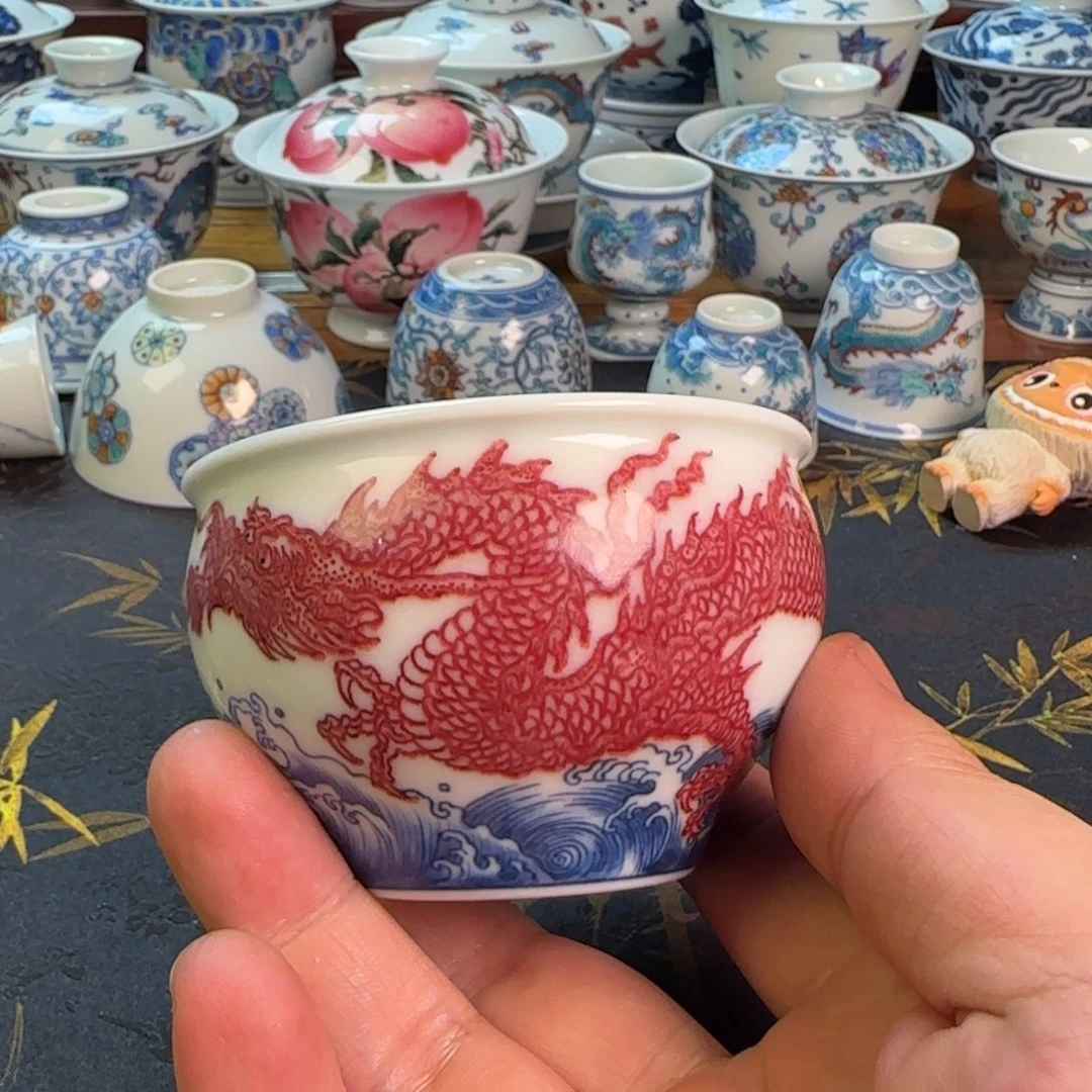 釉里红龙纹缸杯杯杯杯
