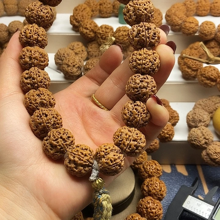 吊坠金刚菩提蜂王梅花