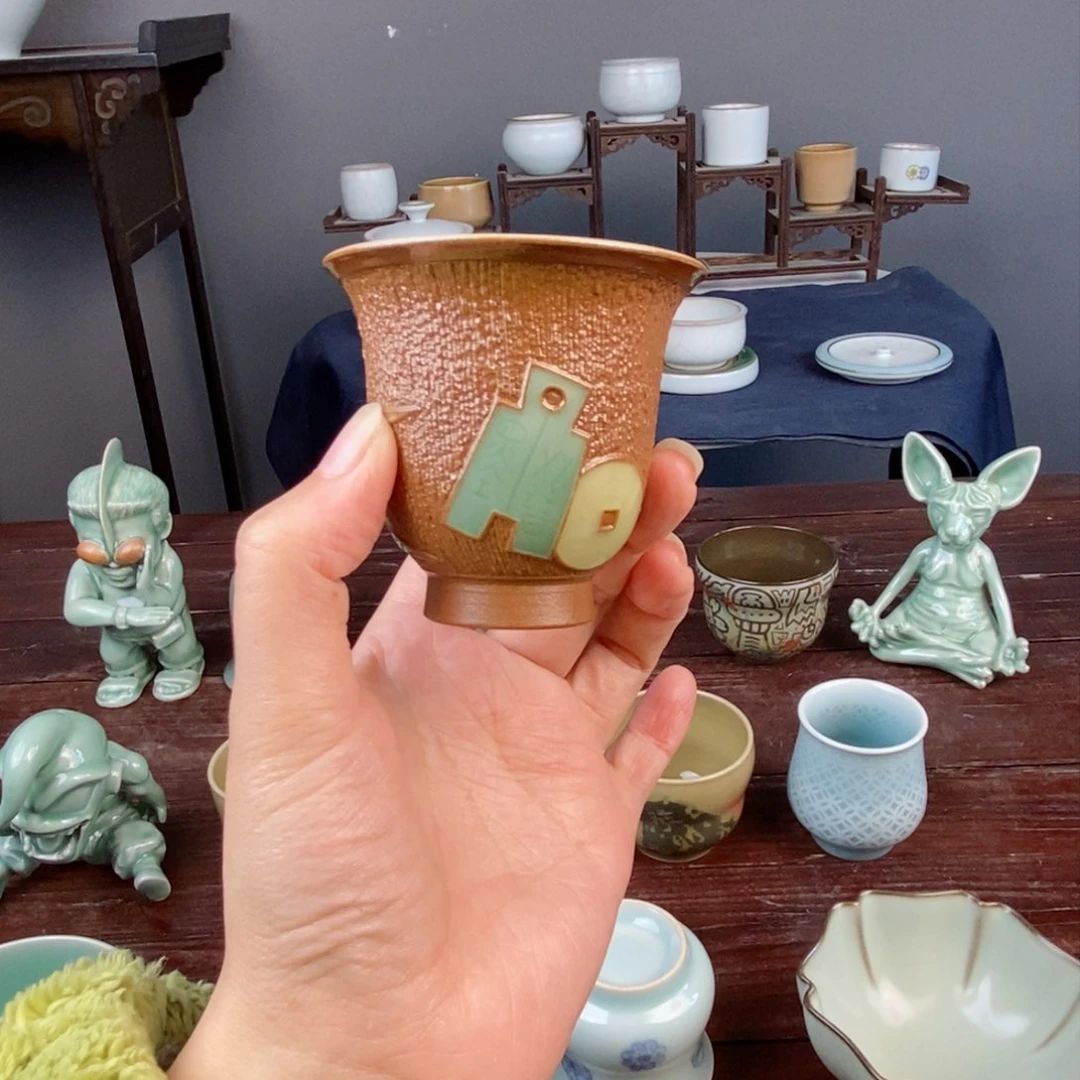 朱砂胎高铃铛杯 四釉结合刻花工艺 重工主人杯