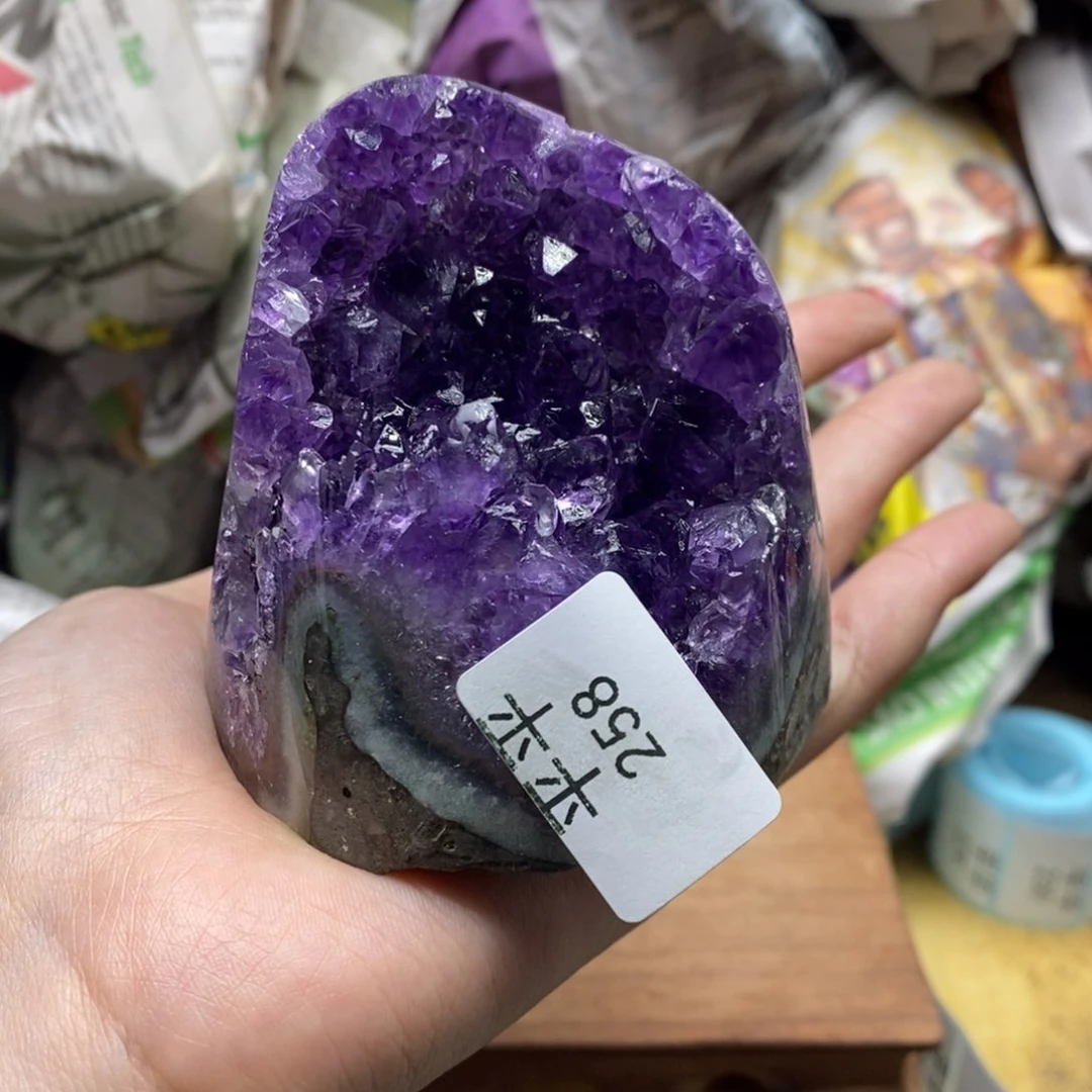 紫晶乌拉圭未镶嵌