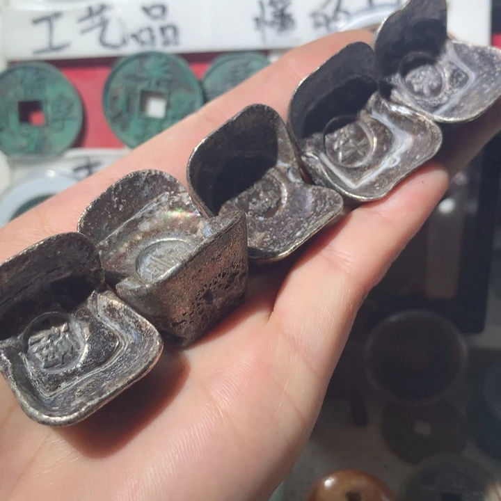 R***S铜现代工艺品钱钱