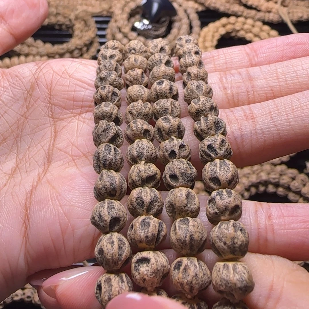 ****牛吊坠柏香籽/百香籽