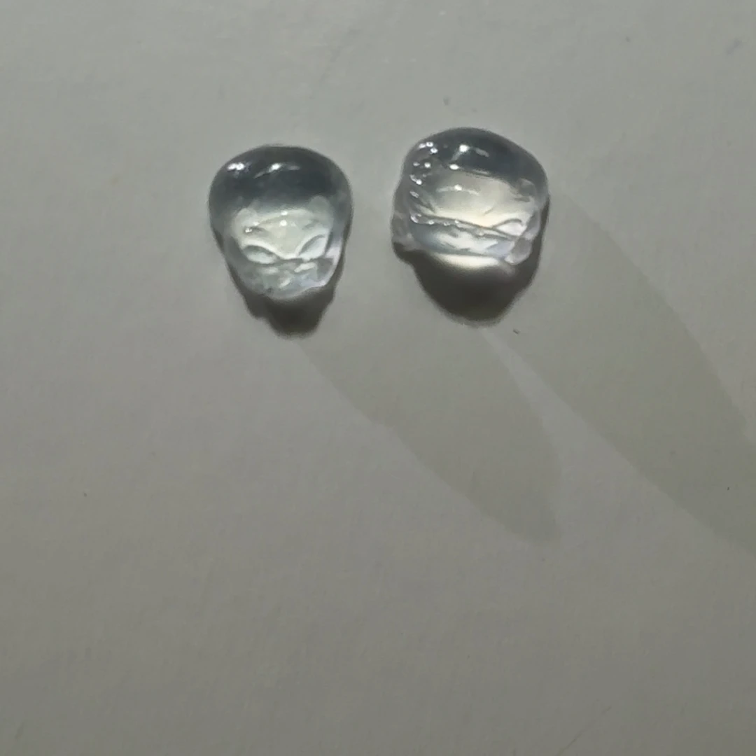 翡翠未镶嵌颈饰貔貅