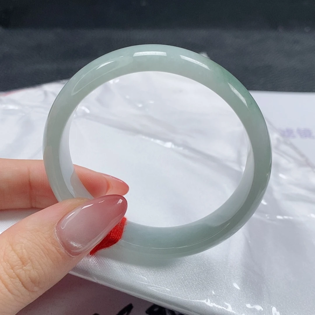 【闪购商品】翡翠手镯（贵妃镯）未镶嵌376号