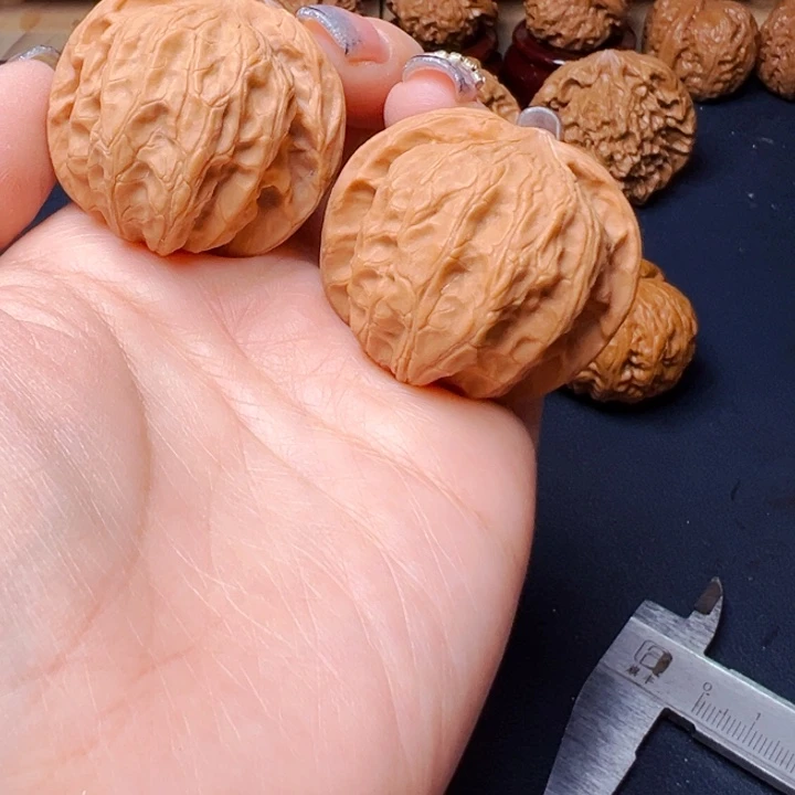 文玩核桃吊坠乾隆磨盘40