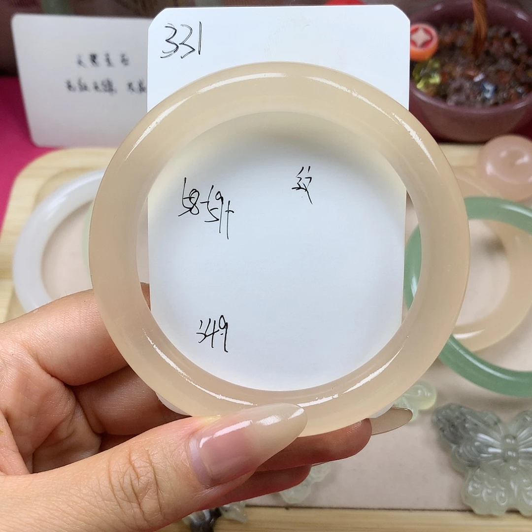 石英质玉手镯未镶嵌331