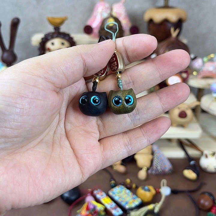 实木雕刻小猫手机链