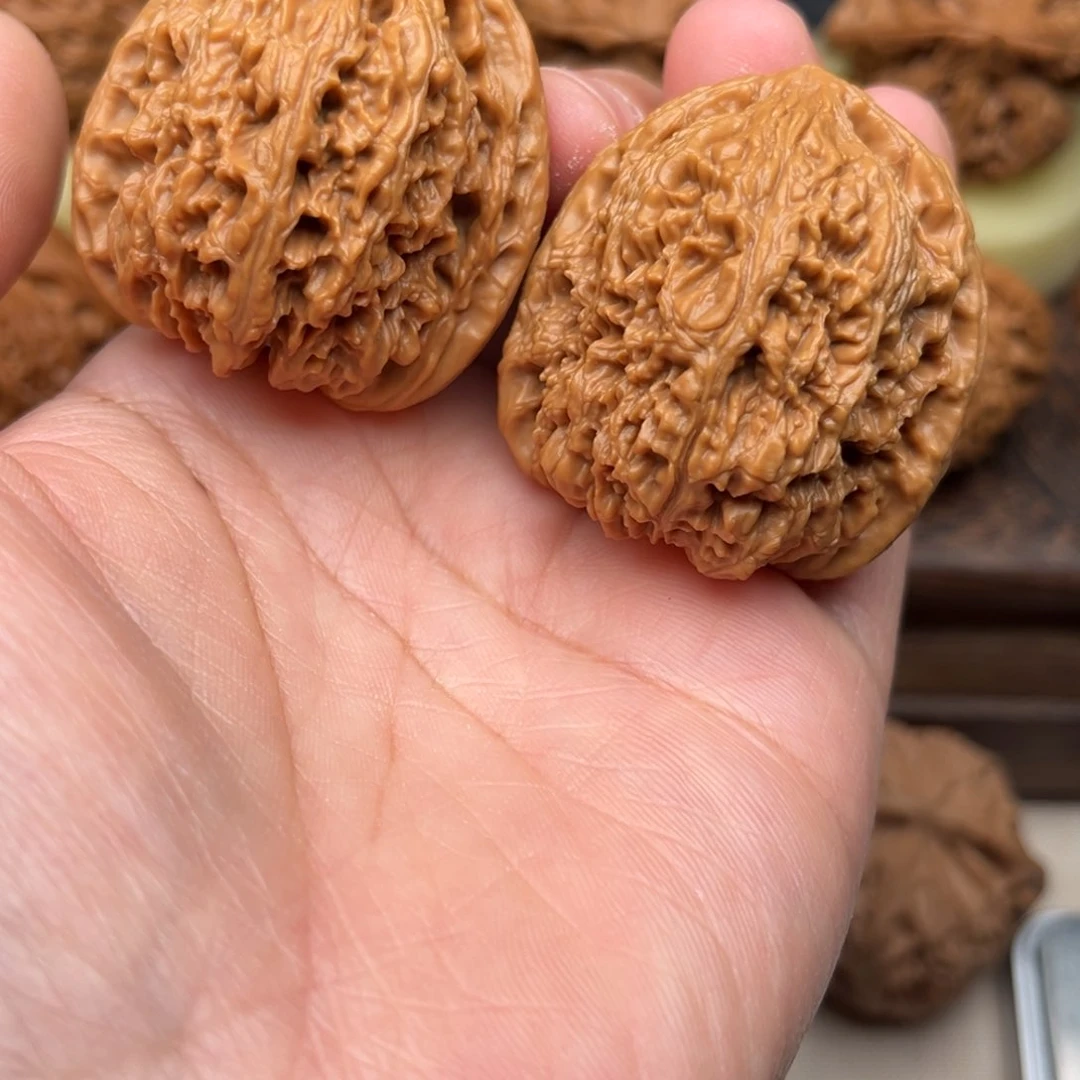 【闪购商品】卿文玩核桃手把件38南疆