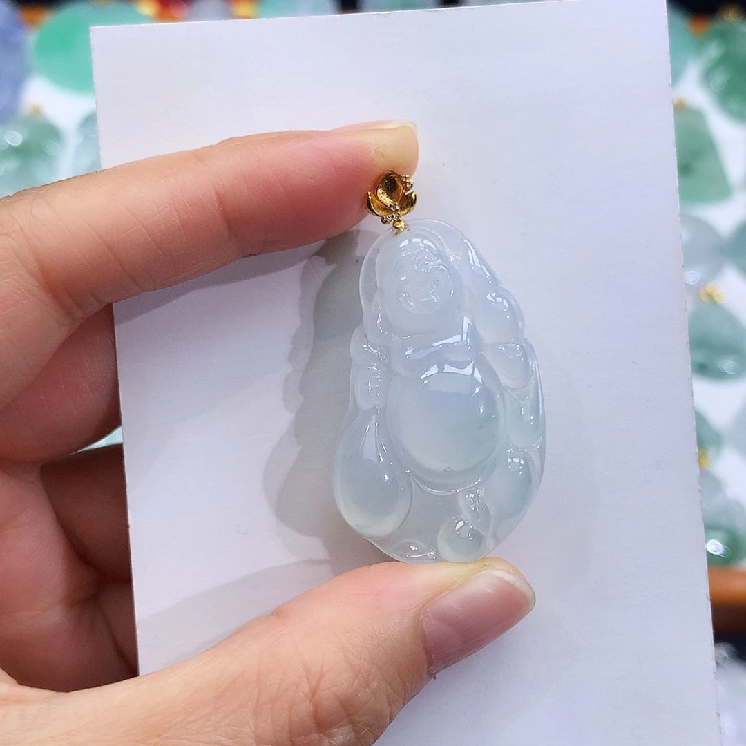 翡翠18K金镶嵌颈饰翡翠吊坠