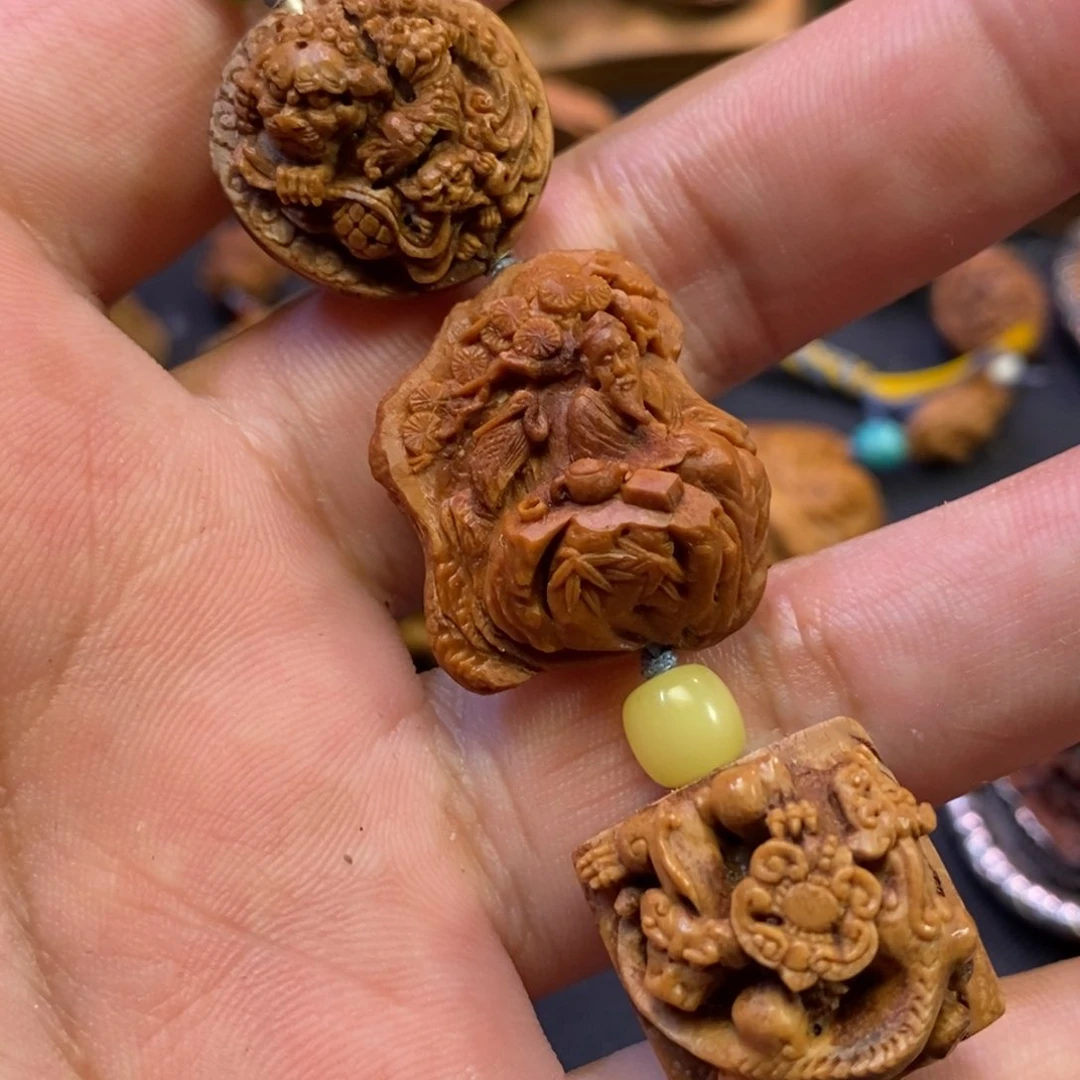 手把件潍坊核雕桃核雕刻