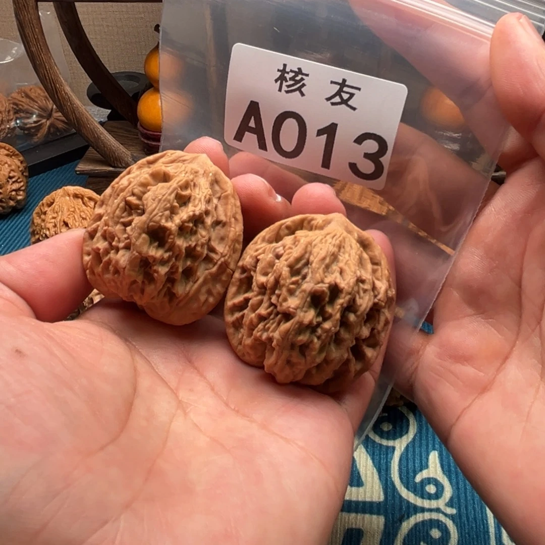 吊坠文玩核桃麦虎