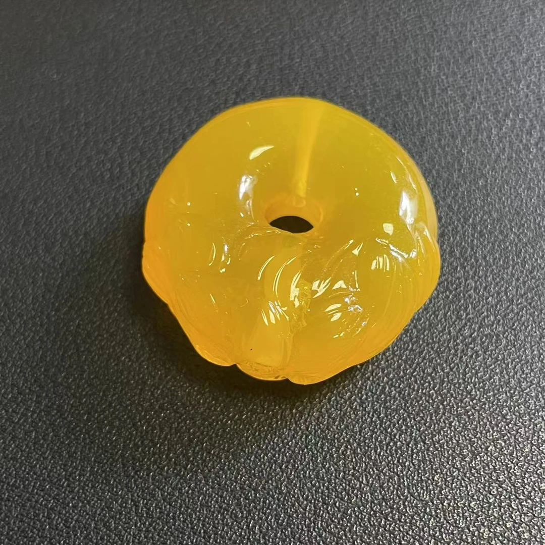 天然蜜蜡   貔貅平安扣P84  通孔1个  （赠弹力绳）