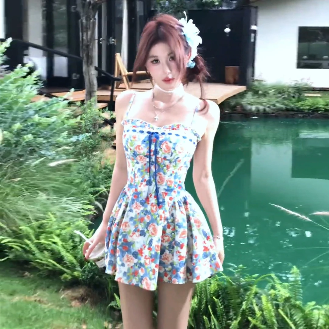 甜美可爱风格衣服掐腰连衣裙子女夏天绝美显瘦收腰气质碎花吊带裙