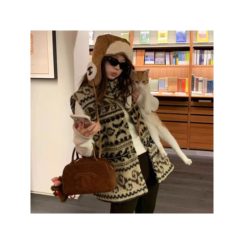 设计感复古费尔岛花纹民族风羊羔绒马甲背心外套31710