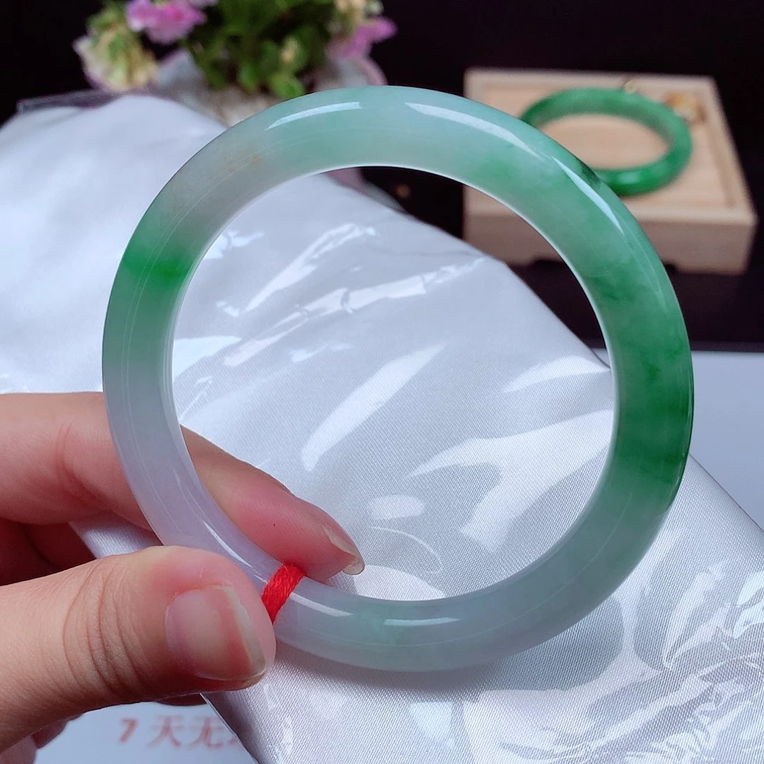 翡翠未镶嵌手镯1851
