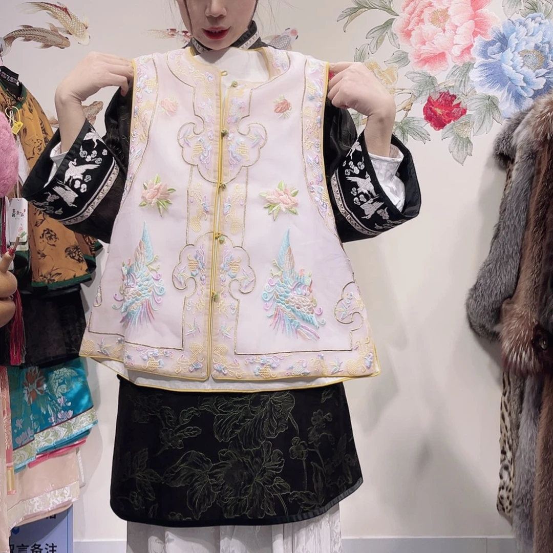 春秋夏季圆领对开如意刺绣蚕丝马甲提花新缎粉色短款套装