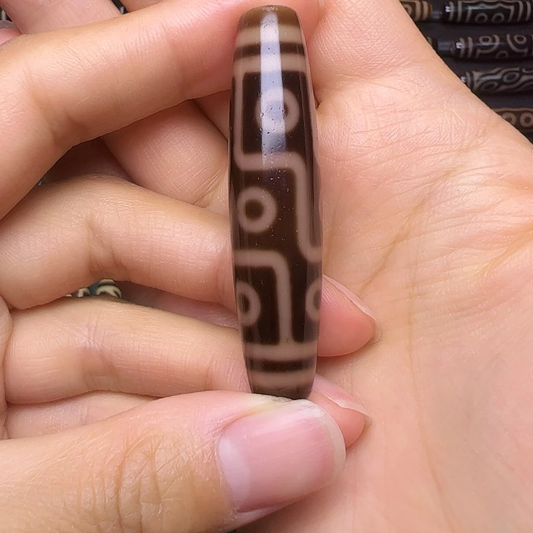玛瑙/玉髓颈饰未镶嵌D***人