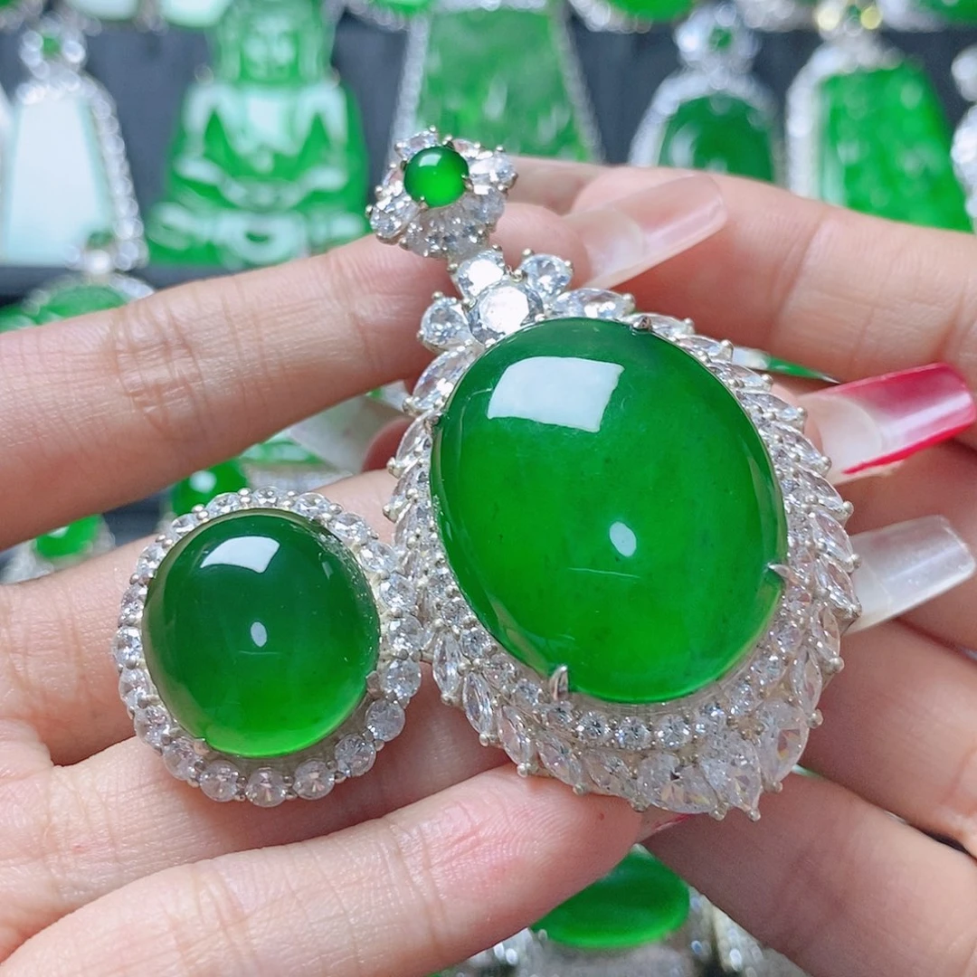 -***。翡翠银S925镶嵌颈饰