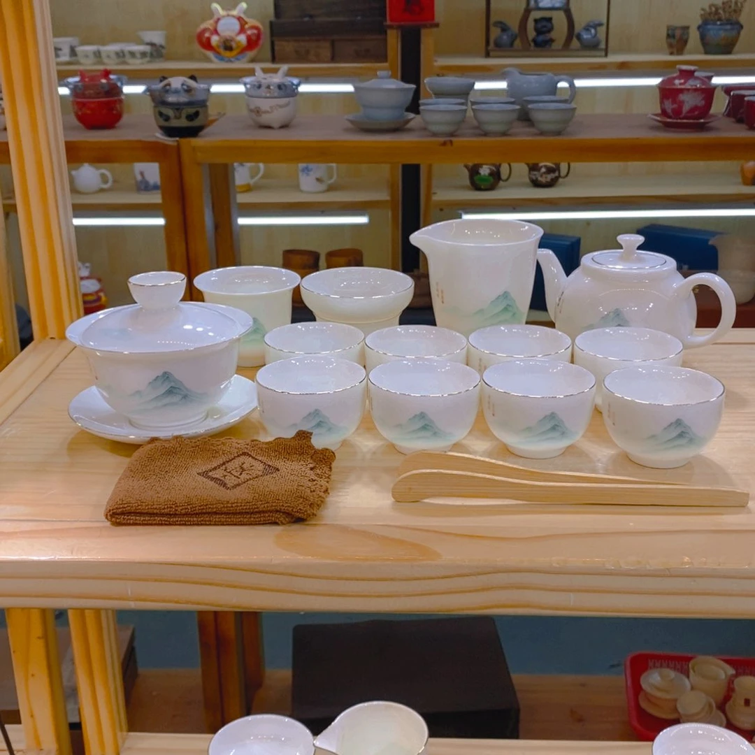 不止中国白羊脂玉瓷