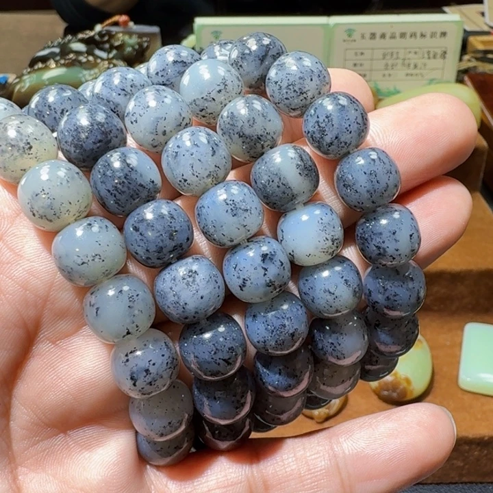 未镶嵌手链和田玉颜色多样性发货拍一发一