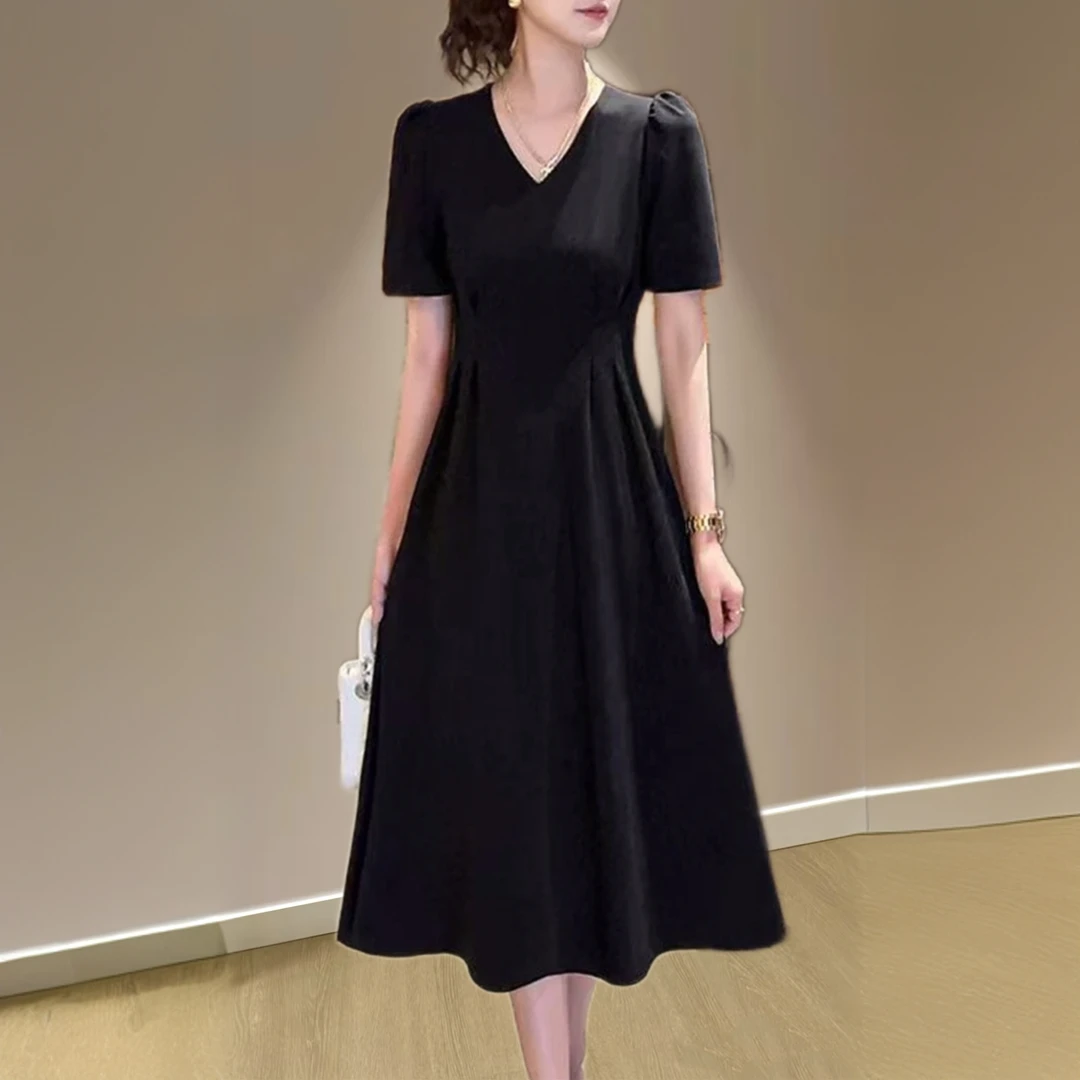 v领女款爆款2025新款高级感收腰气质显瘦小黑裙赫本风短袖连衣裙