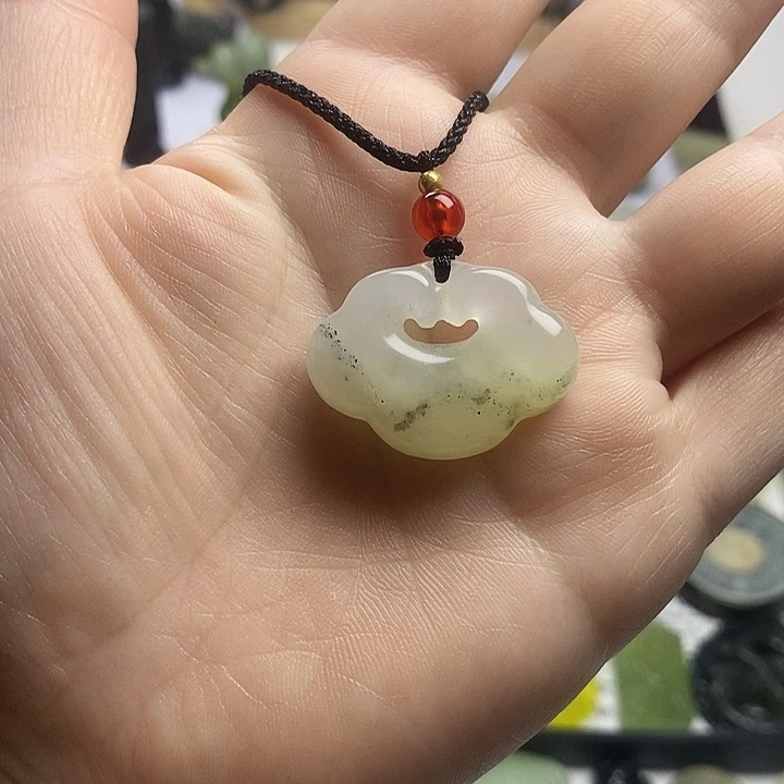 合金蛇纹石玉颈饰