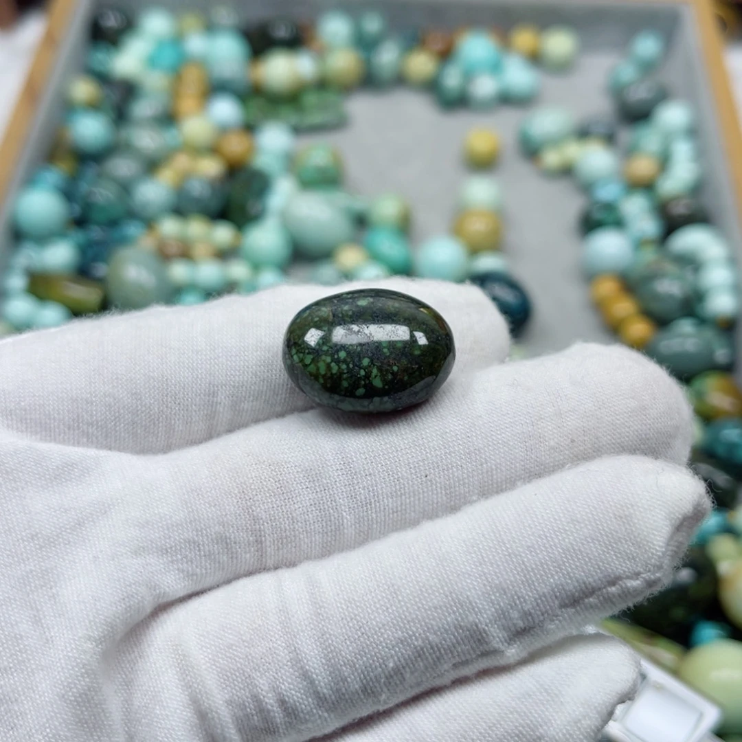 绿松石未镶嵌挂件