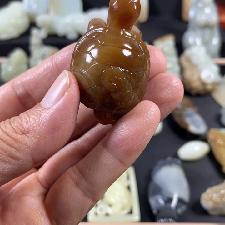 叽***噜颈饰未镶嵌和田玉