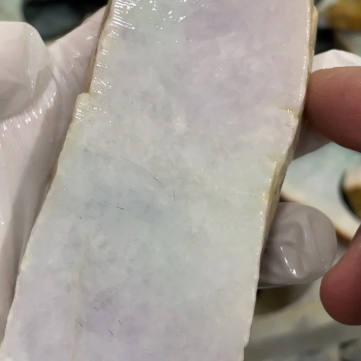 翡翠吊坠(不含链)未镶嵌天然翡翠边角料