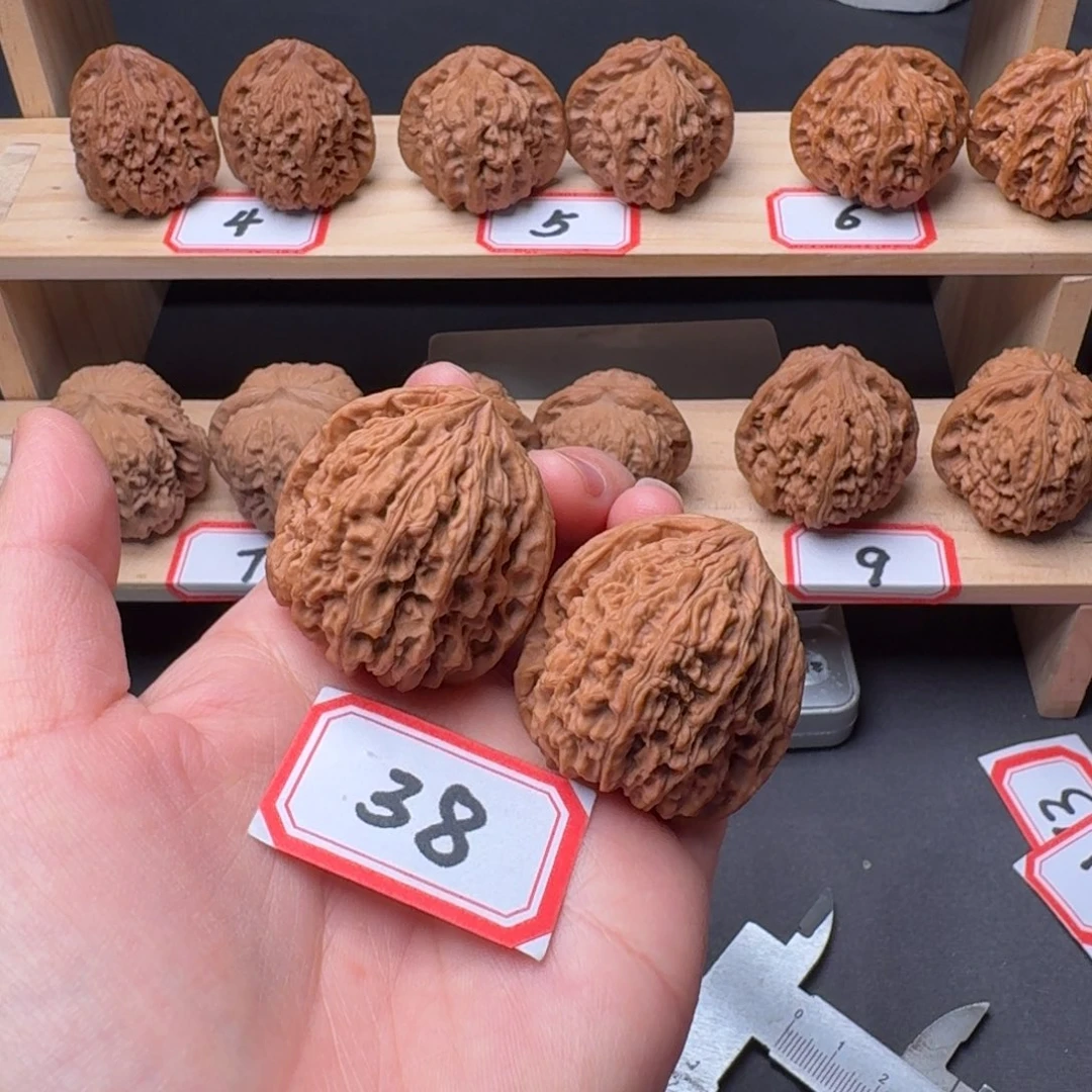 文玩核桃把件全品38尺南疆石