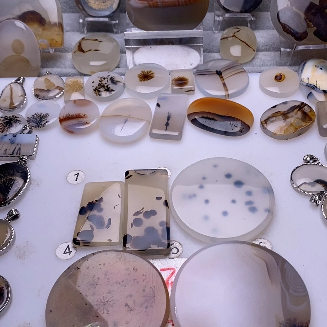 玛瑙/玉髓珠宝奇石未镶嵌小****^