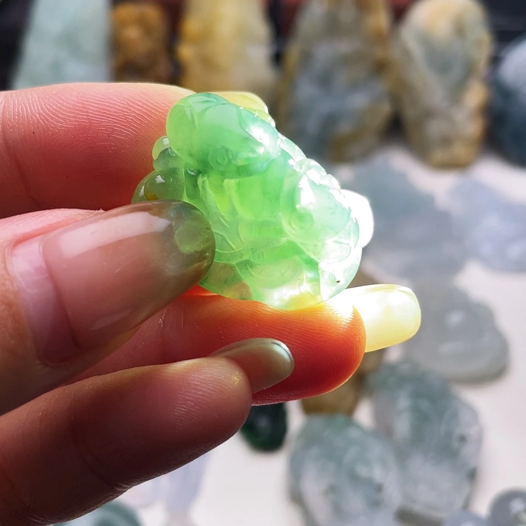 未镶嵌定制翡翠天然