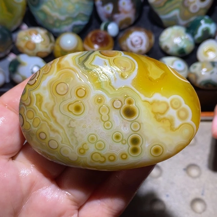 玛瑙/玉髓未镶嵌珠宝半成品