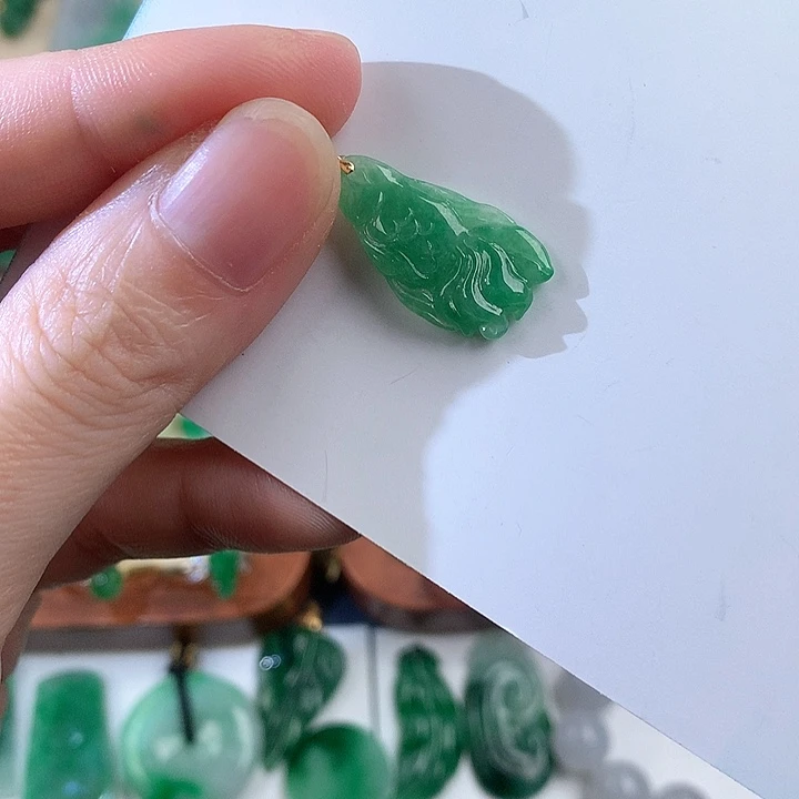 颈饰18K金镶嵌翡翠863256777