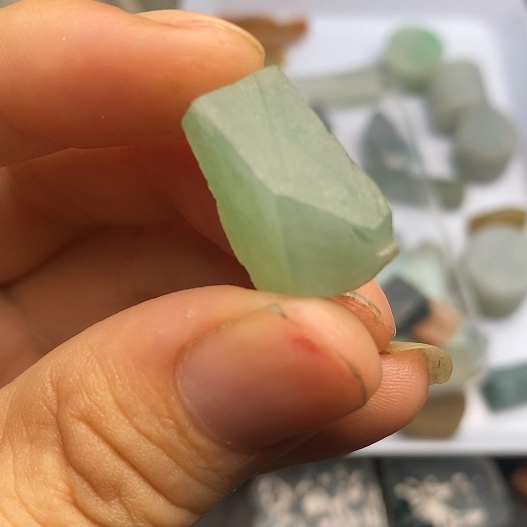 裸石翡翠缅甸翡翠货果绿