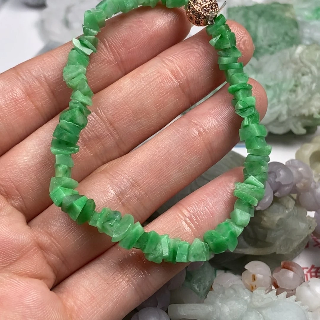 昨***风定制翡翠未镶嵌翡翠