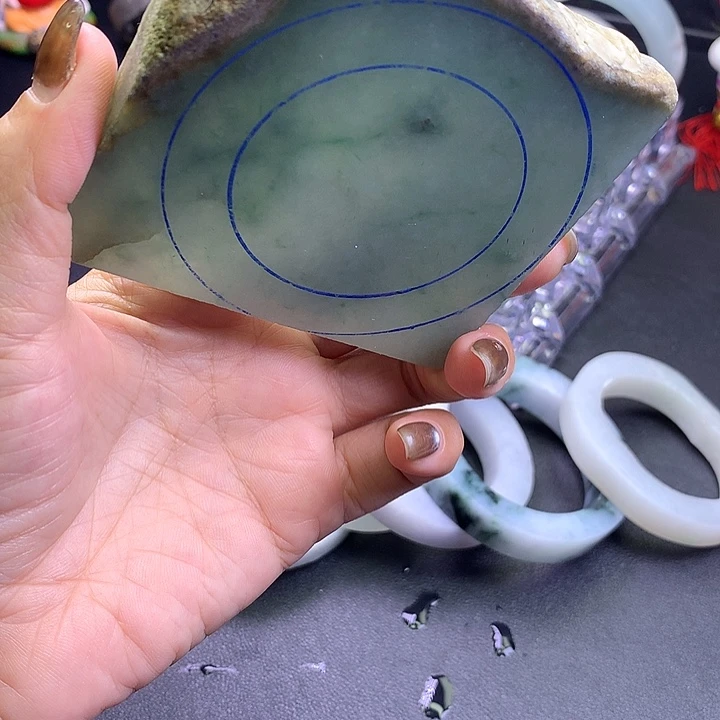 愉***悦未镶嵌天然A货翡翠毛坯定制手镯定制翡翠