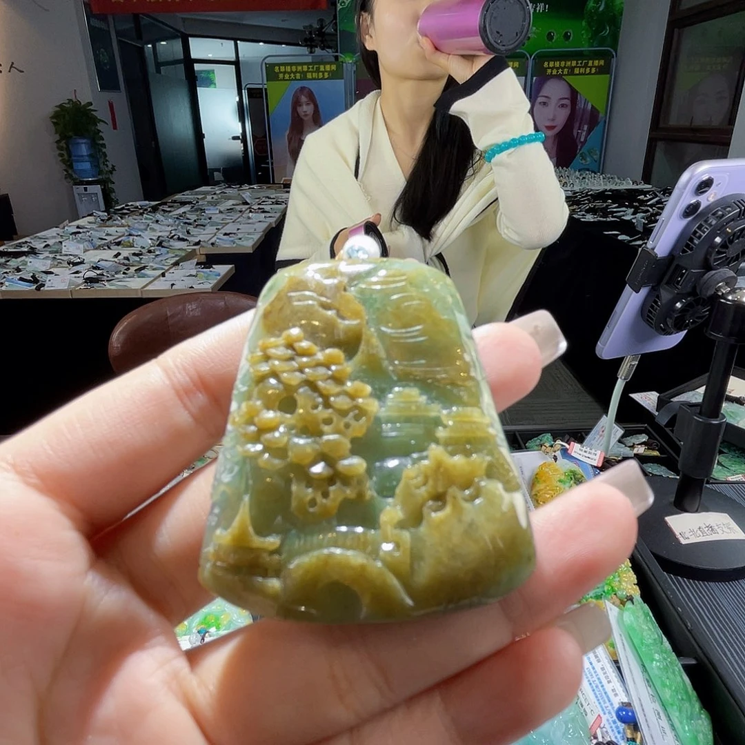 颈饰未镶嵌翡翠一