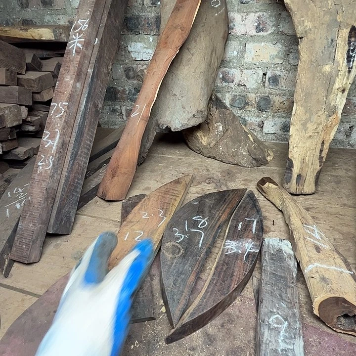 红酸枝木类Z*大红酸枝交趾黄檀