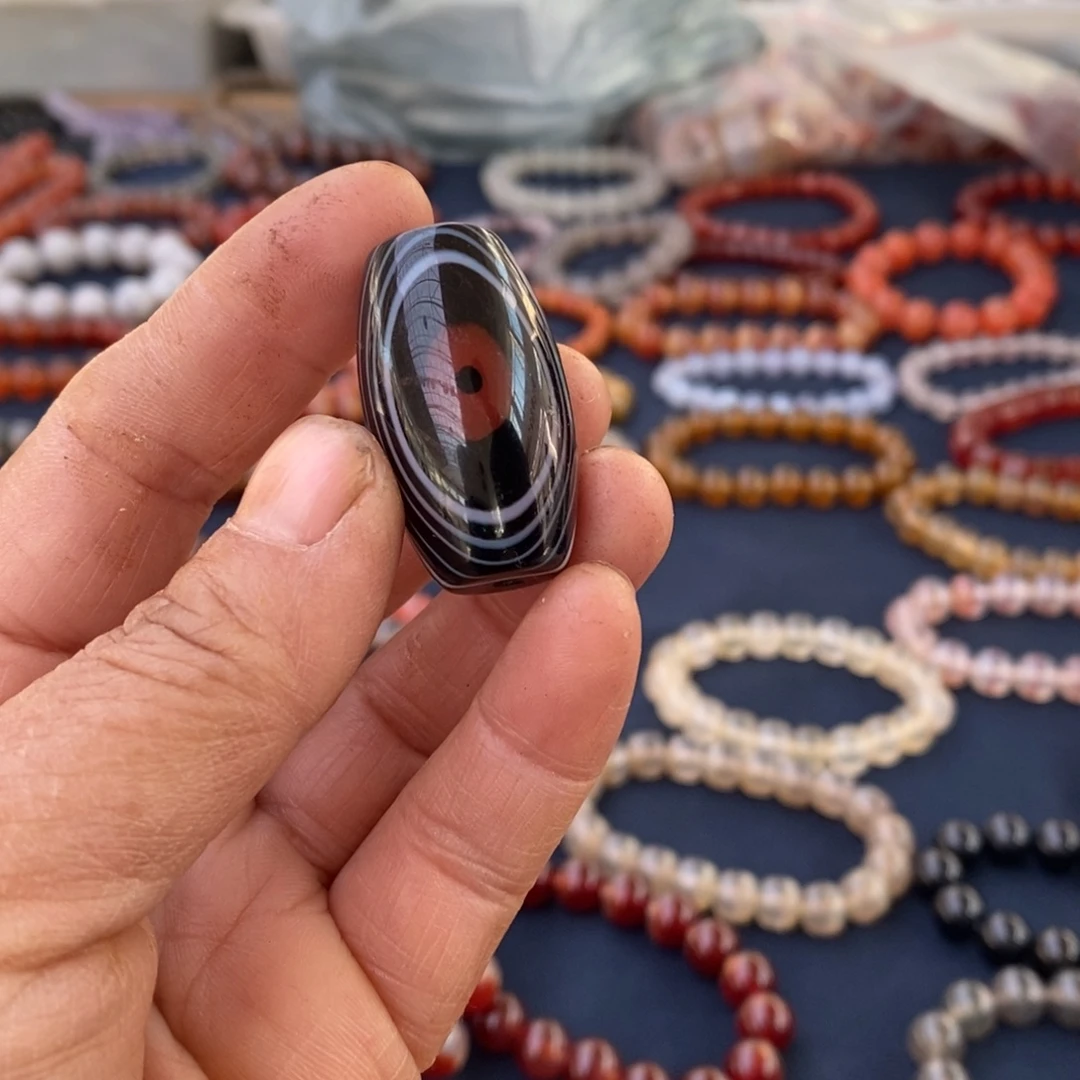 我***数玛瑙/玉髓未镶嵌手链