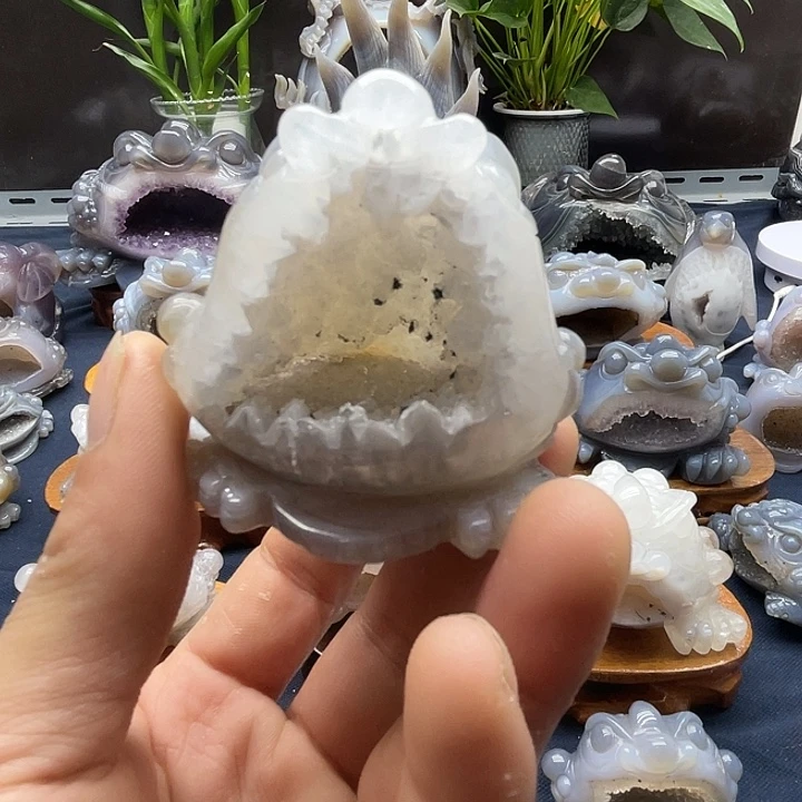 石头金蟾家居摆件